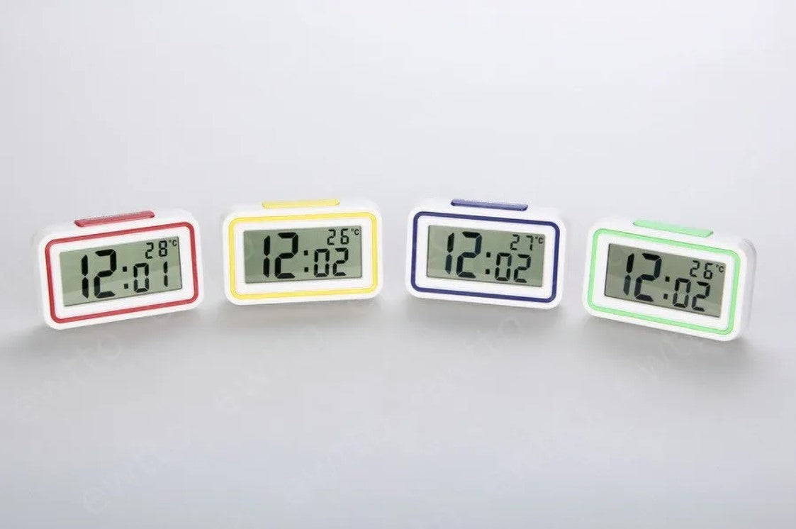 Reloj de mesa digital hablador