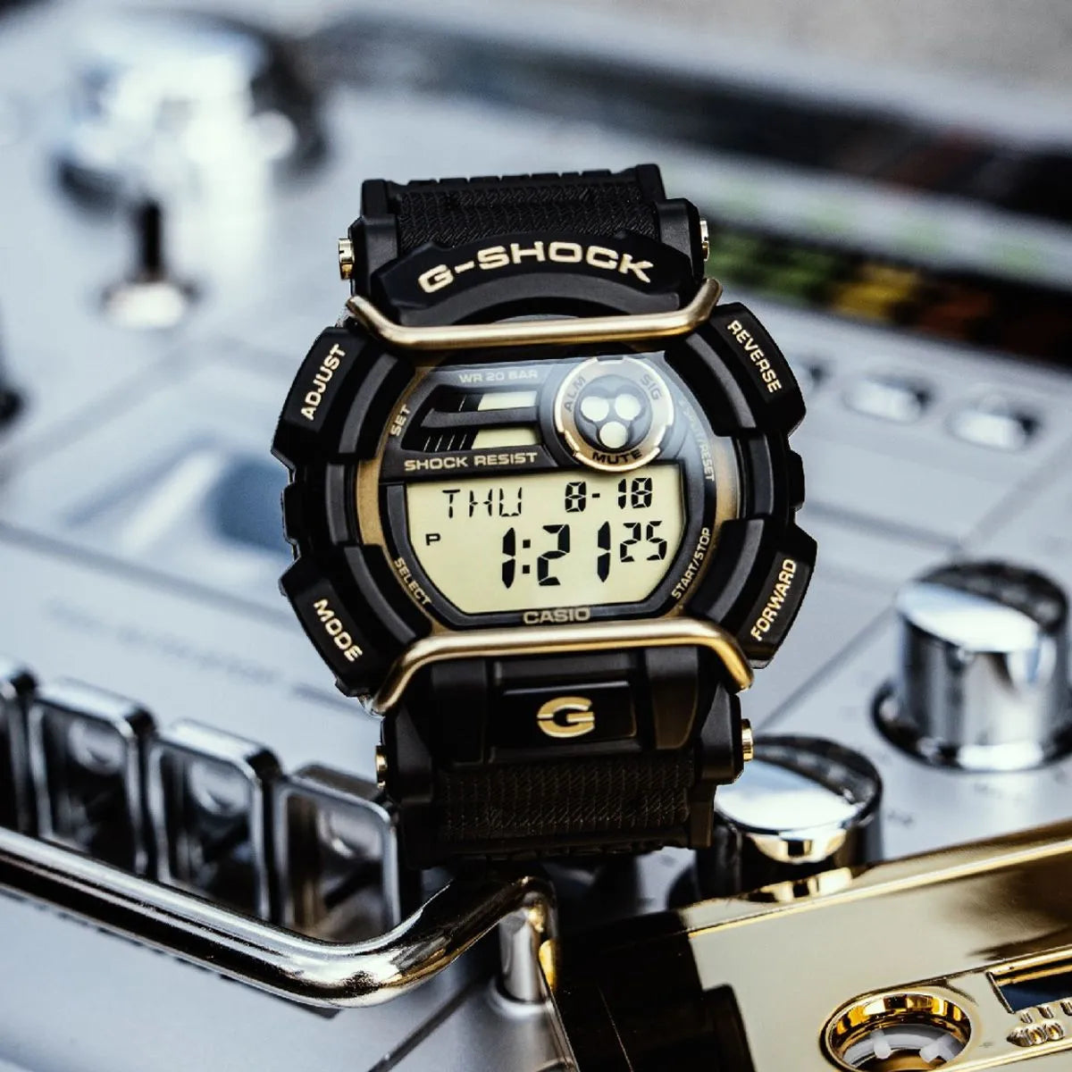 Reloj Casio G-Shock GD-400GB-1B Digital Resina Hombre