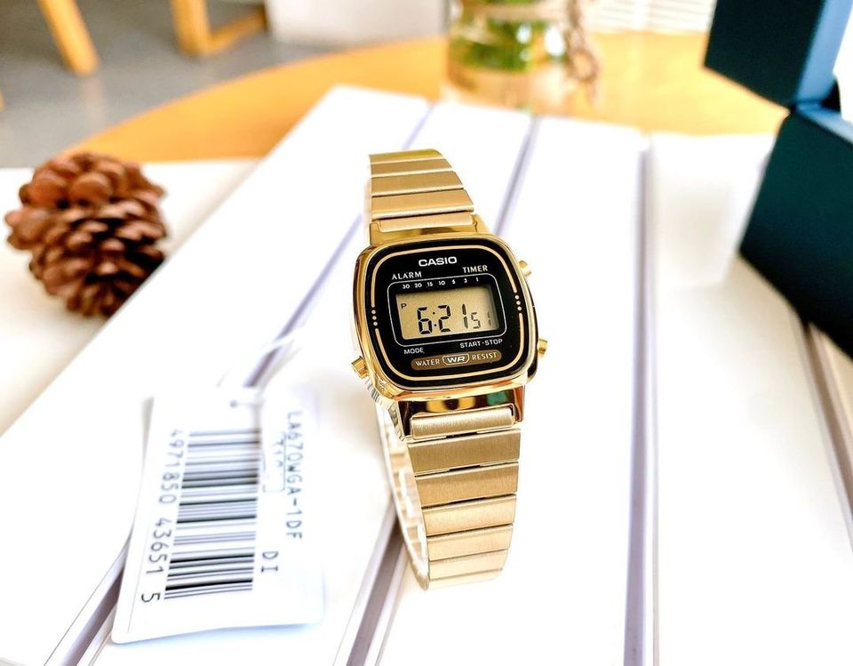 Reloj Casio Mujer LA670WGA-1DF Mini Dorado Retro