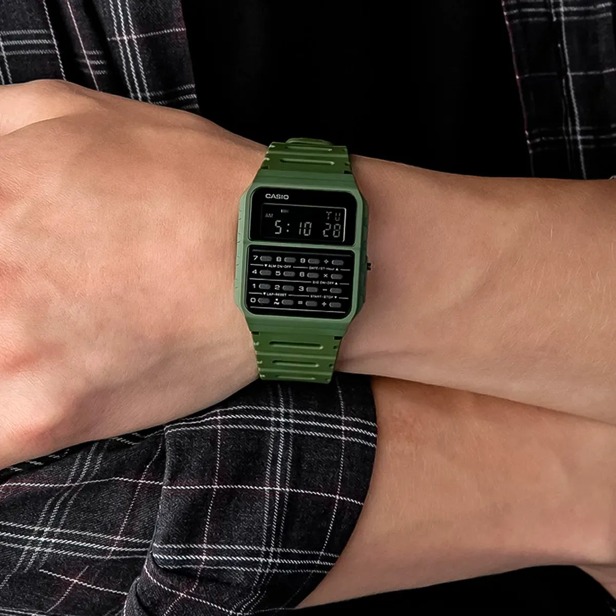 Reloj Casio Calculadora CA‑53WF‑3B Verde Olivo