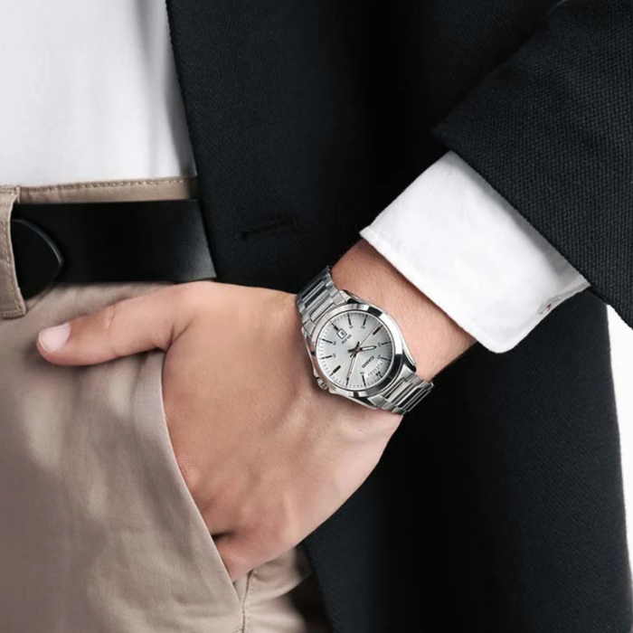 Reloj Hombre Casio MTP-1370D-7A3 Blanco Acero