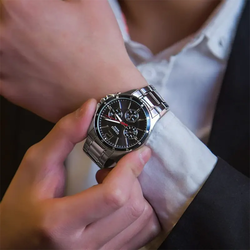 Reloj Hombre Casio MTP-1374D-1AV - Acero Inoxidable