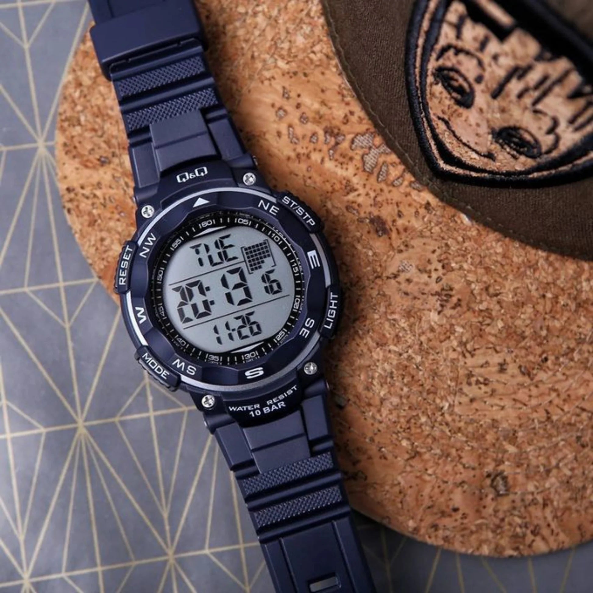 Reloj q&q digital hotsell