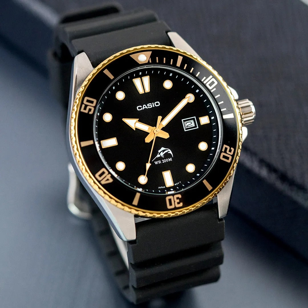 Reloj Casio Duro Marlin Gold MDV-106G-1AV Acuático