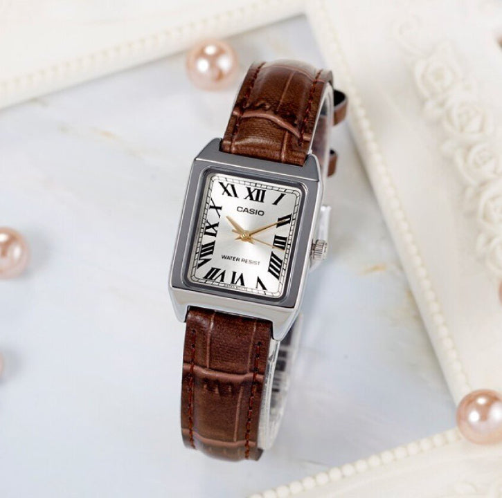 Reloj Casio Mujer LTP-V007L-9B Cuadrado Cuero Marrón