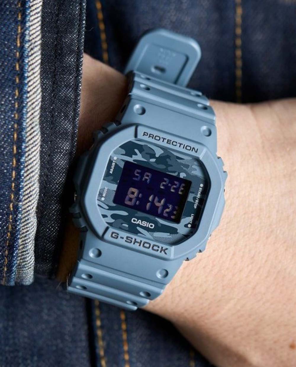 Reloj digital hombre Casio G-Shock DW-5600CA-2D