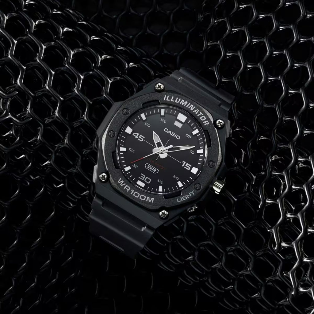 Reloj Casio Hombre MW-620H-1AVDF Illuminator Acuático