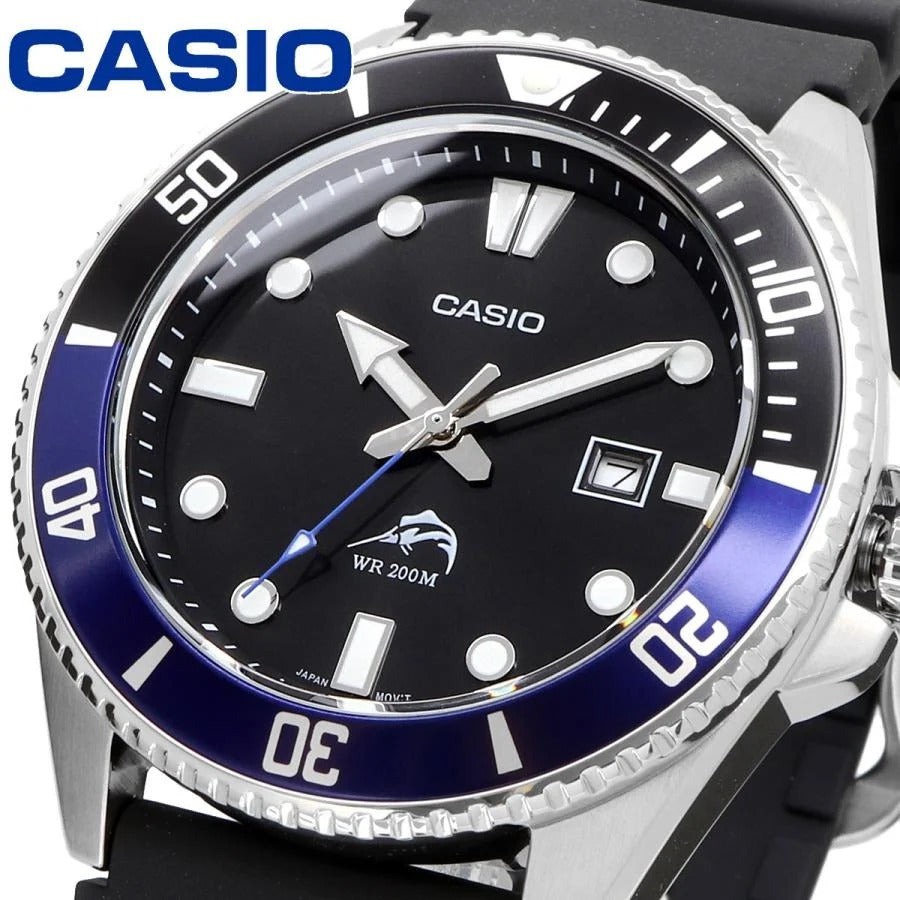 Reloj Casio Hombre Duro Marlin Batman MDV-106B-1A1VCF Bisel Azul y Negro Correa de Resina