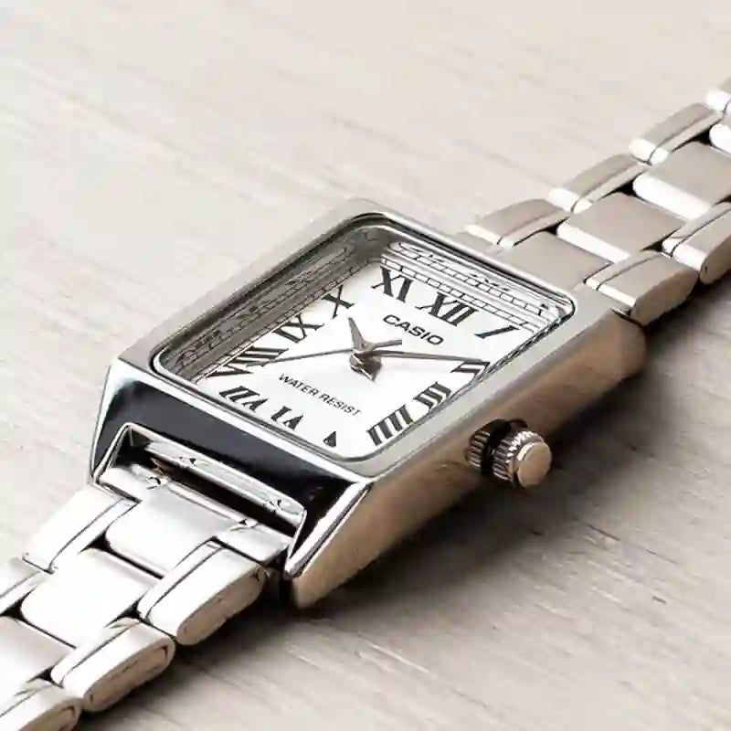 Reloj Casio Mujer LTP-V007D-7BUDF Plateado Números Romanos