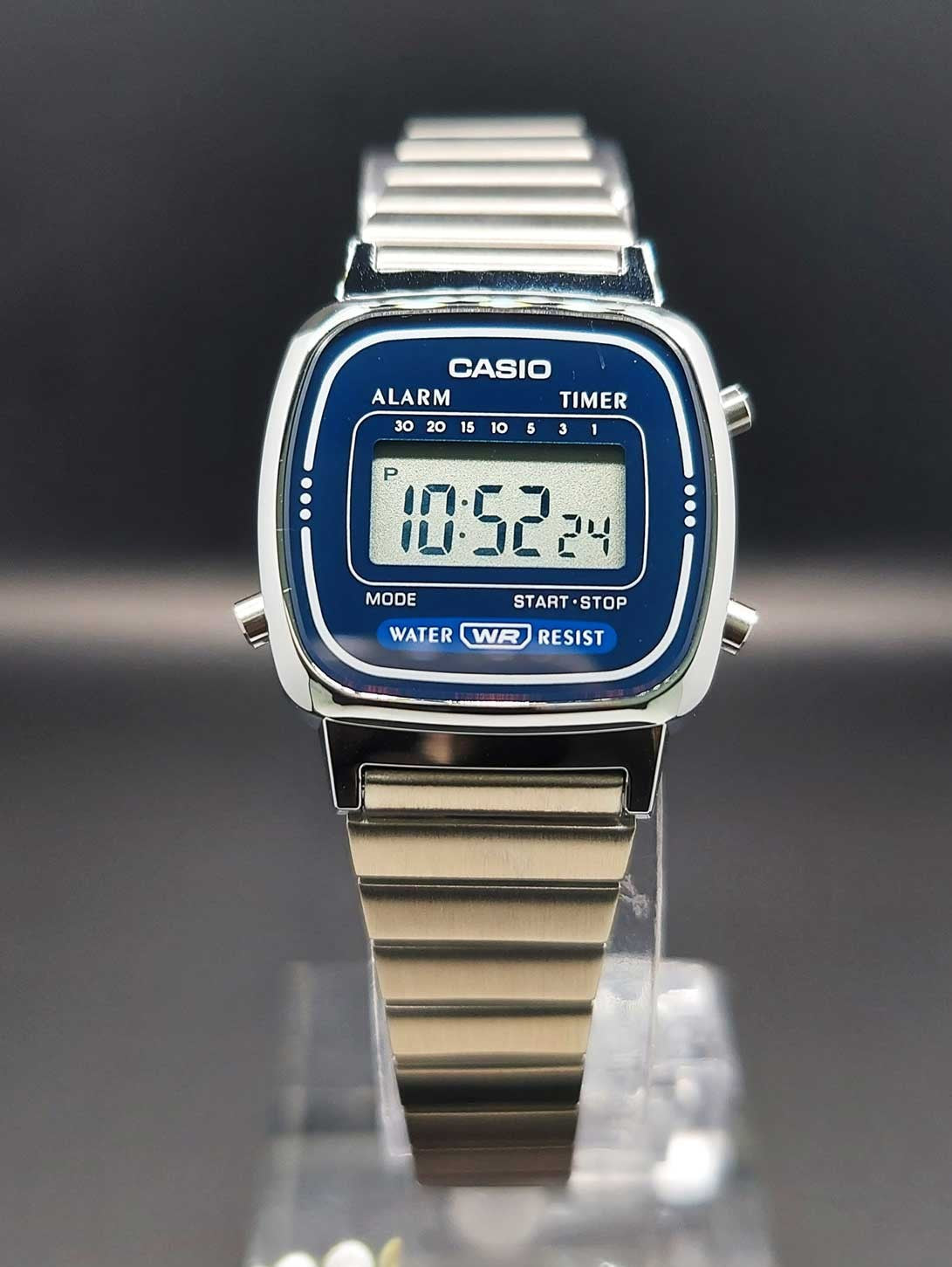 Reloj Casio Vintage LA670WA-2DF Mujer Fondo Azul